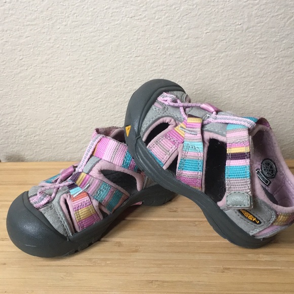 keen multicolor sandals
